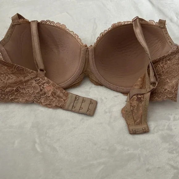 Victoria’s Secret Nude Dream Angels Lined Demi Bra 36D - Picture 5 of 9